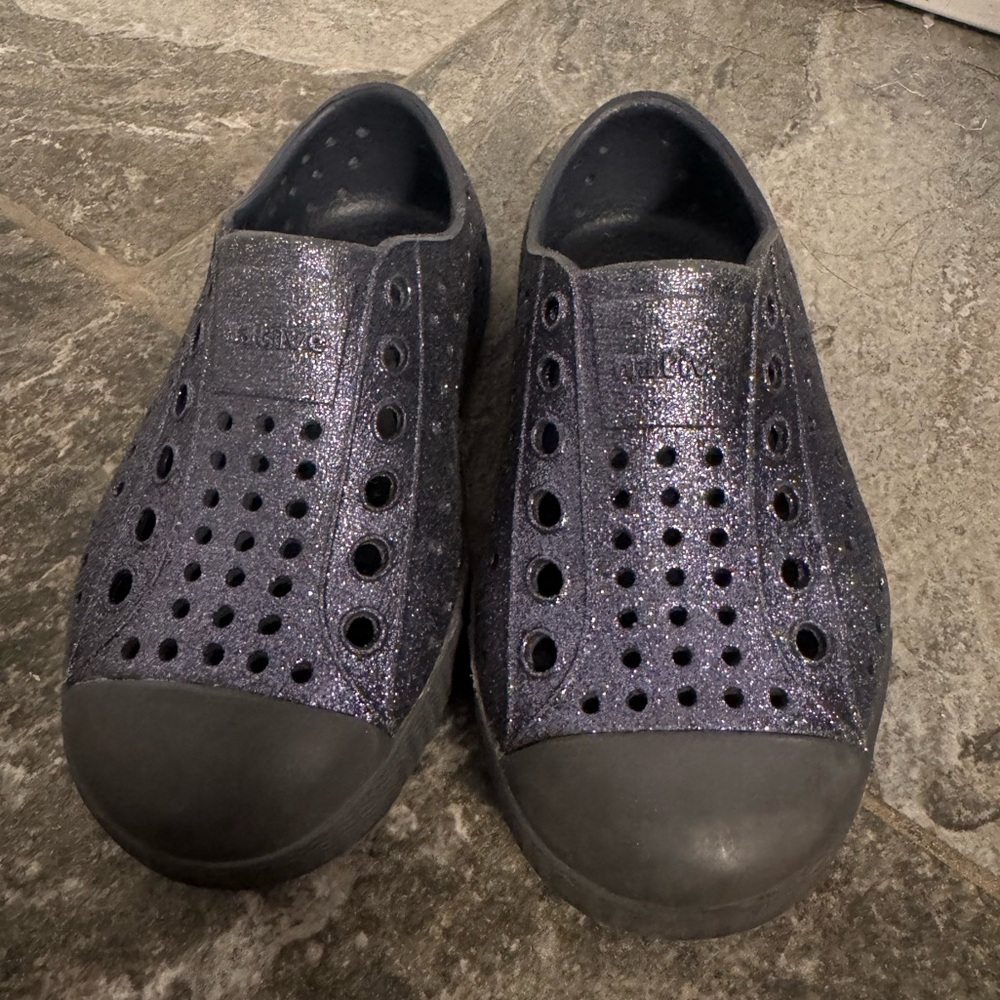 Native Jefferson Slip-On Glitter Sneakers - Navy sz 7 Toddler
